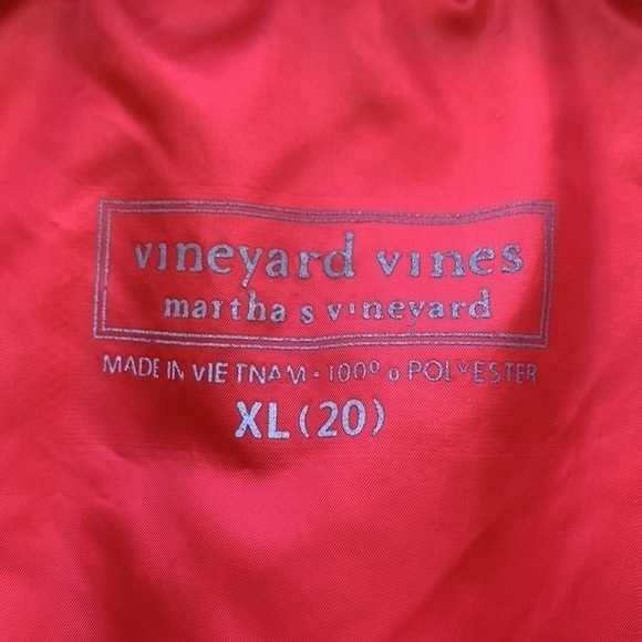 Vineyard vines Boy's Mountain Weekend Primaloft Full Zip Vest - Picture 9 of 12